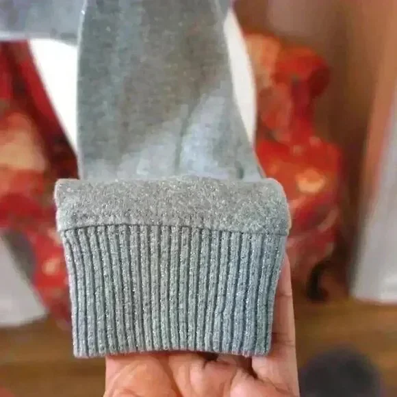 Disney Frozen Elsa Crop Top Sweater, Size M - Picture 10 of 13